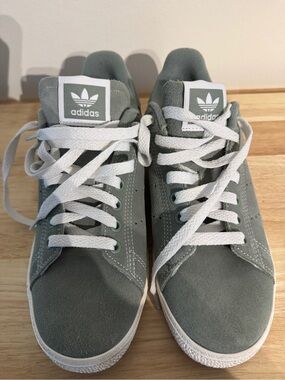 adidas Low-Top Stan Smith Sneakers in Sage